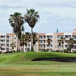 Golf Park , 1 Bedroom Pool View Vakantiehuis *