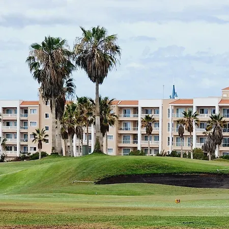 Golf Park , 1 Bedroom Pool View Vakantiehuis *