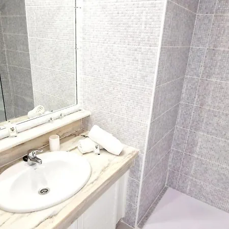 Golf Park , 1 Bedroom Pool View Semesterbostad *